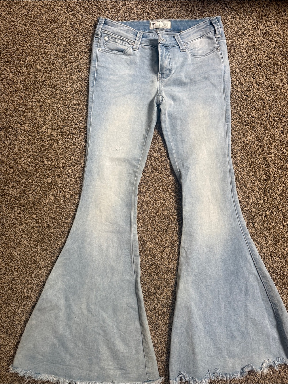 Light Wash Flared Women’s Jeans - Brand: Blank